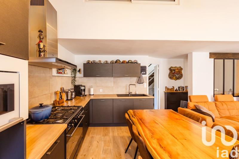 Maison - 98 m² - 5 pièces