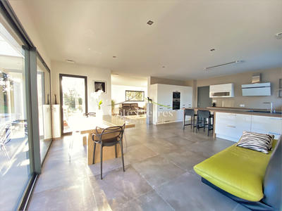 Villa - 150 m² - 5 pièces