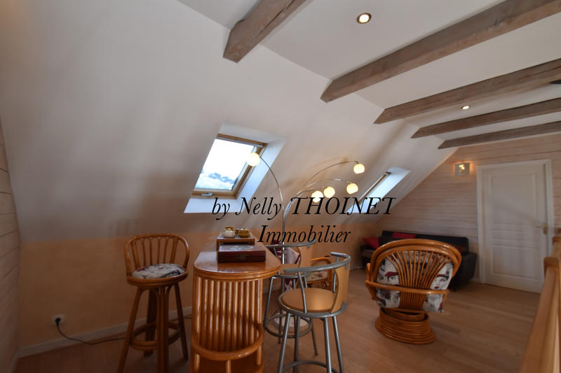 Maison - 257 m² - 11 pièces