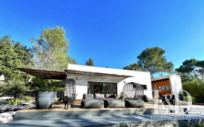 Maison contemporaine - 191 m² - 6 pièces