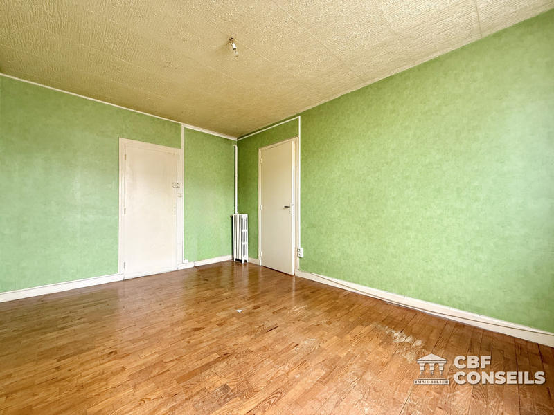 Appartement - 90 m² - 5 pièces