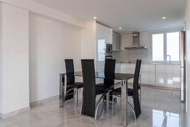 Appartement - 79 m² - 4 pièces