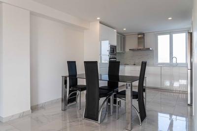 Appartement - 79 m² - 4 pièces