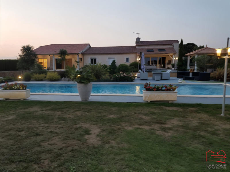 Maison contemporaine - 220 m² - 7 pièces