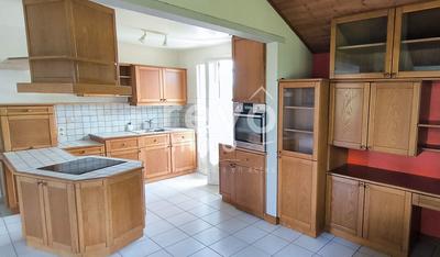 Maison - 137 m² - 6 pièces