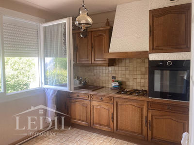 Maison - 94 m² - 4 pièces