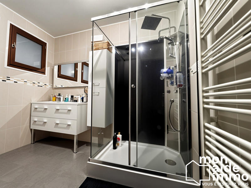 Maison - 133 m² - 6 pièces