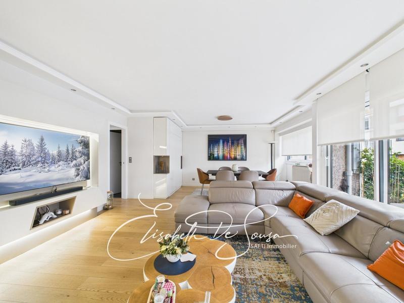 Appartement - 93 m² - 4 pièces