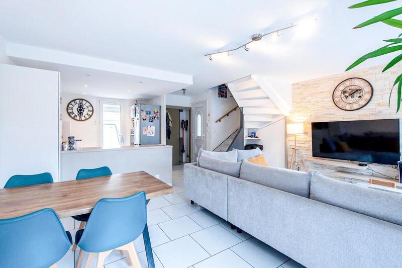 Villa - 90 m² - 5 pièces