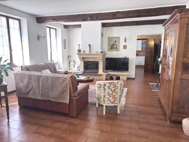 Maison - 185 m² - 7 pièces