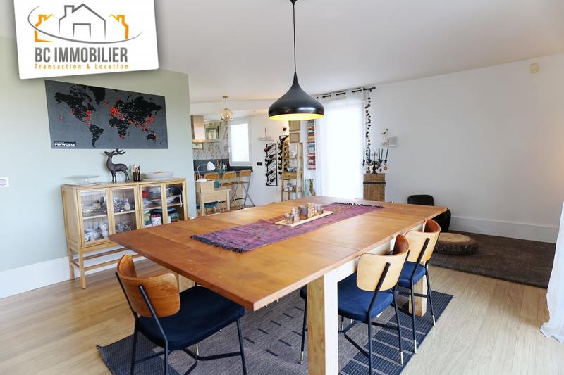 Maison - 167 m² - 6 pièces