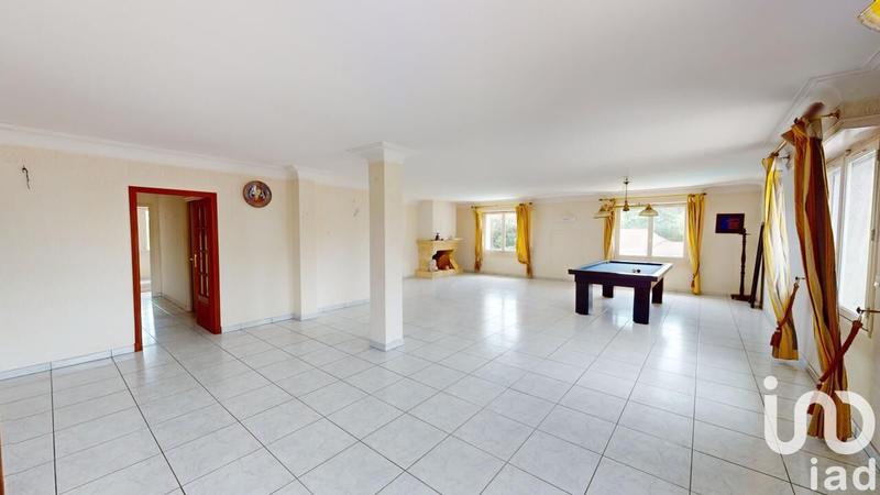 Maison - 282 m² - 10 pièces
