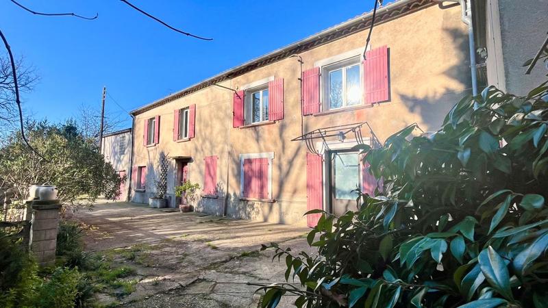 Maison - 215 m² - 6 pièces