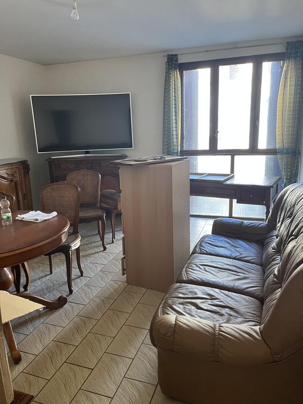 Appartement - 64 m² - 4 pièces