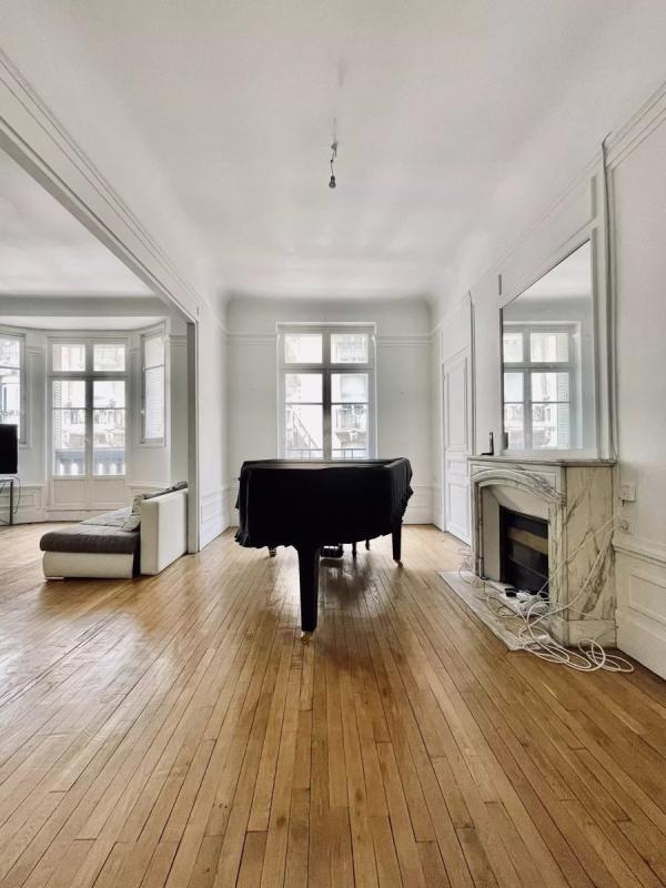 Appartement - 197 m² - 6 pièces