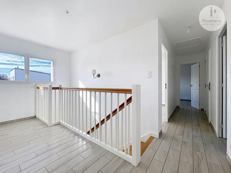 Maison - 200 m² - 7 pièces