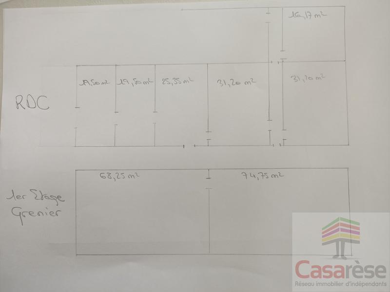 Maison ancienne - 294 m² - 8 pièces