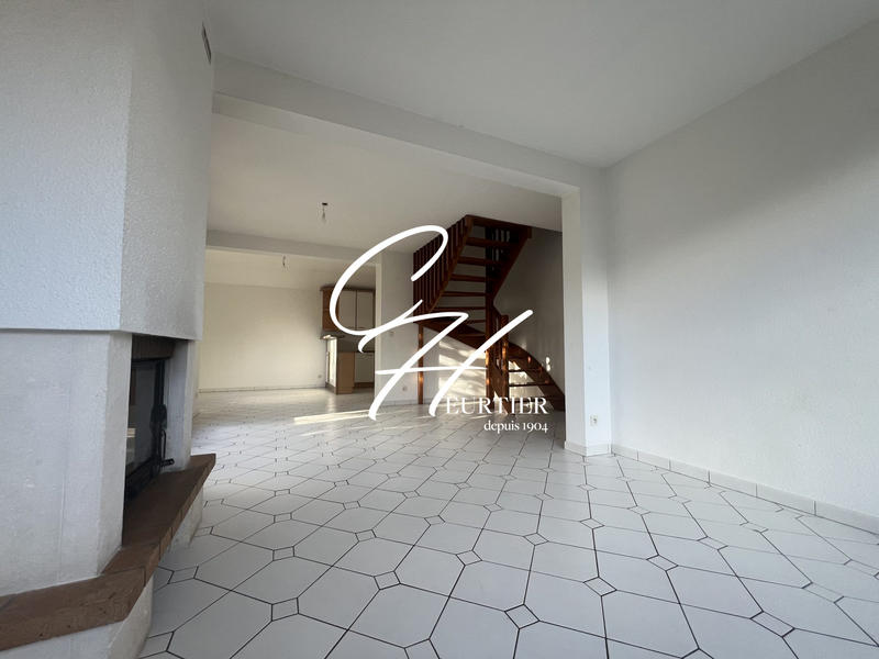 Villa - 99 m² - 5 pièces