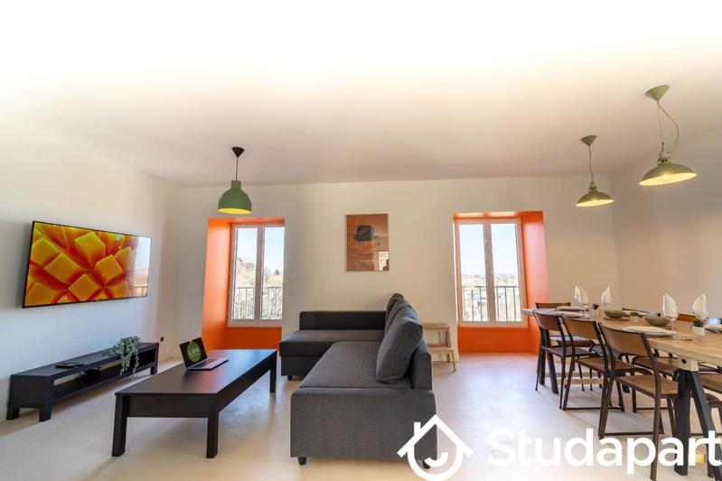 Chambre - 10 m² - 1 pièce