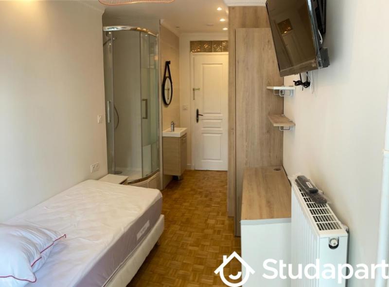 Chambre - 9 m² - 1 pièce