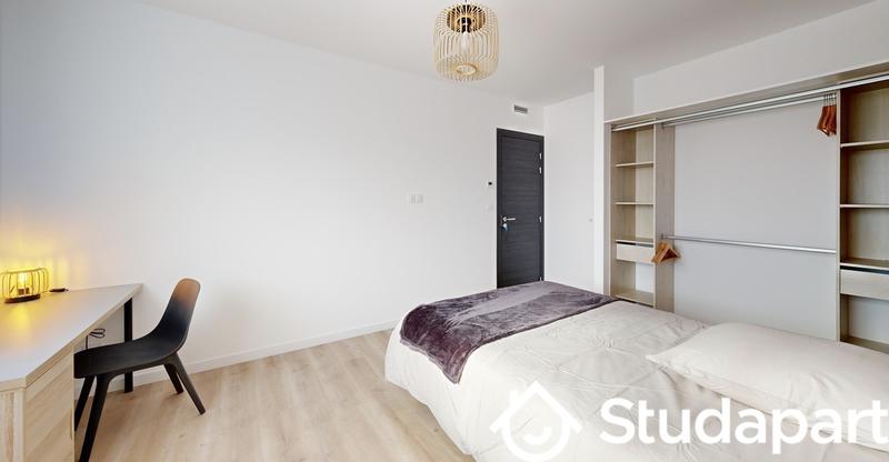 Chambre - 17 m² - 1 pièce