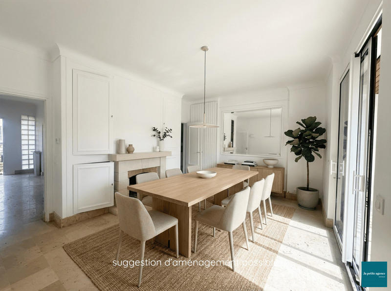 Maison - 219 m² - 7 pièces