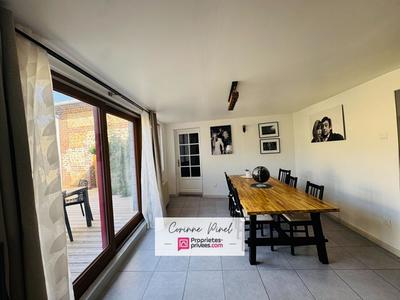 Maison - 151 m² - 6 pièces