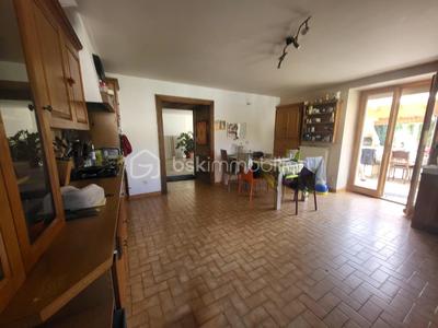 Corps de ferme - 269 m² - 11 pièces