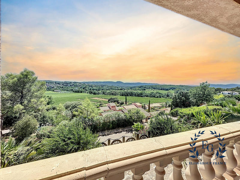 Villa - 190 m² - 7 pièces