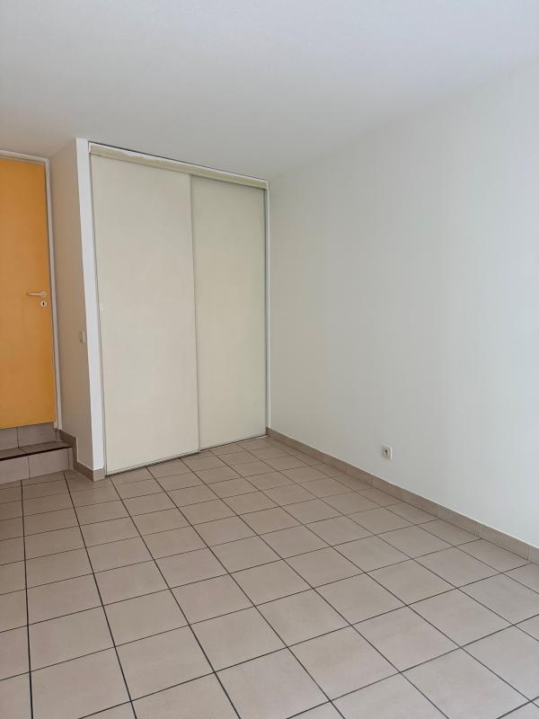 Appartement - 65 m² - 2 pièces