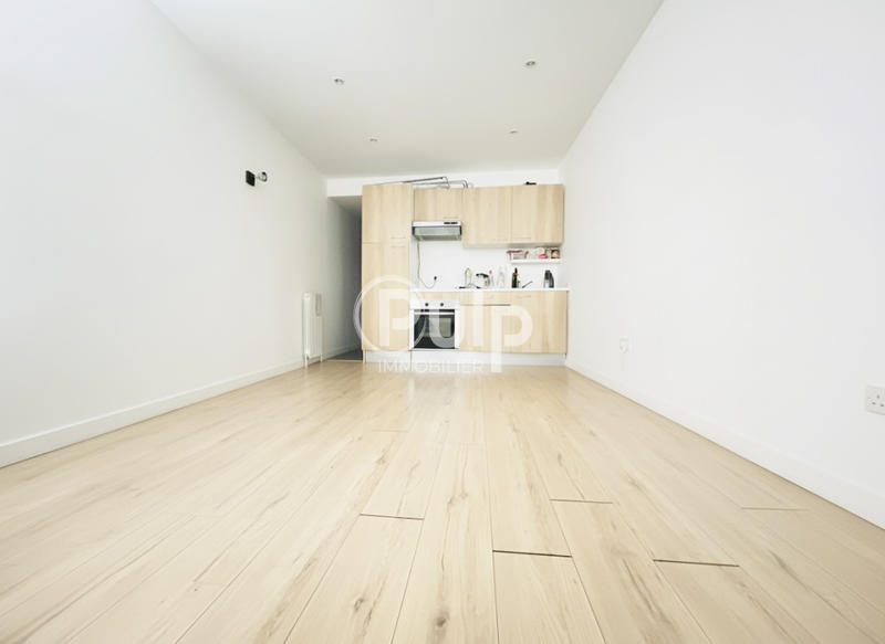 Immeuble - 93 m² - 3 pièces