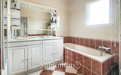 Maison - 120 m² - 5 pièces