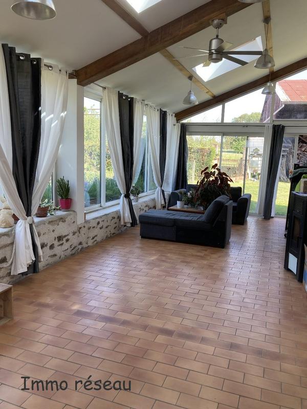 Maison - 215 m² - 9 pièces