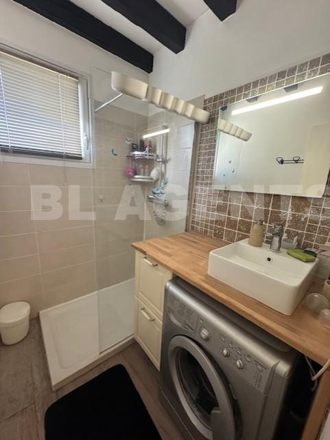 Maison - 205 m² - 6 pièces