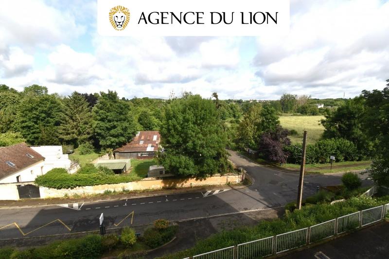 Appartement - 95 m² - 5 pièces