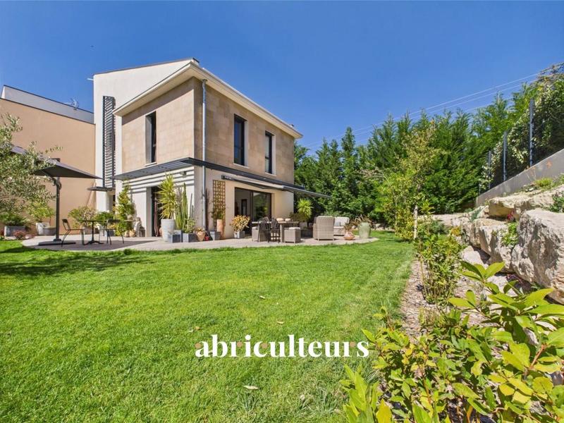 Maison ancienne - 111 m² - 4 pièces