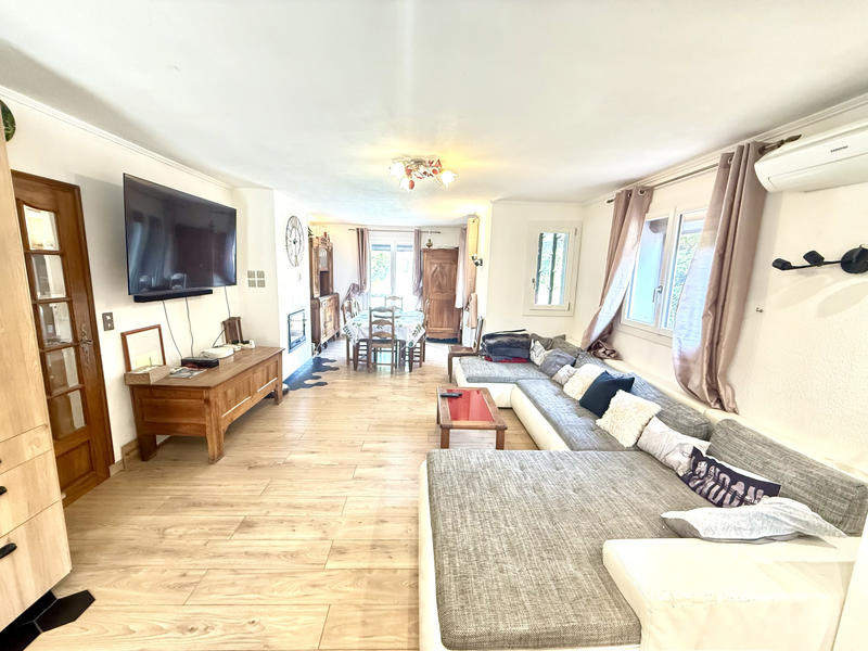 Villa - 180 m² - 7 pièces