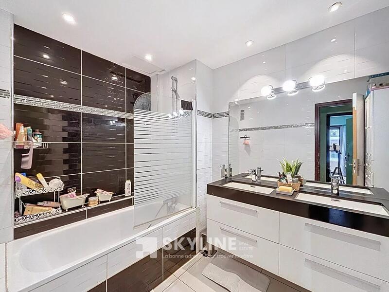 Appartement - 75 m² - 3 pièces