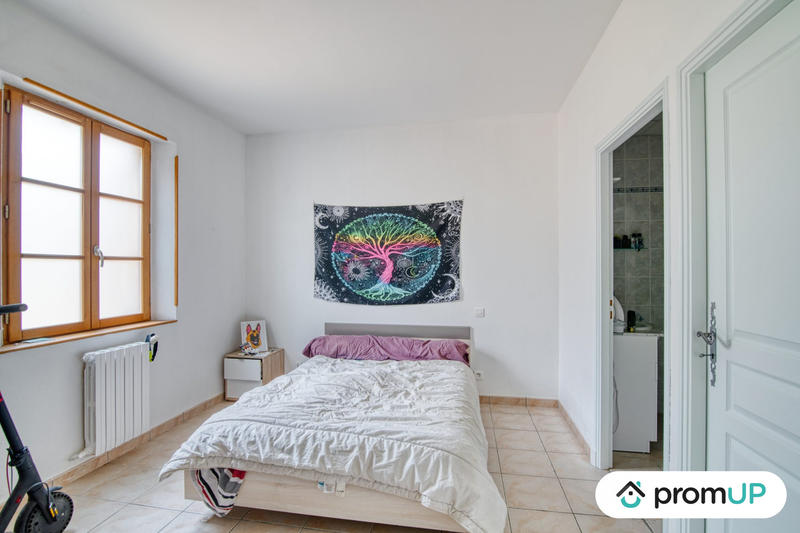 Maison traditionnelle - 340 m² - 16 pièces