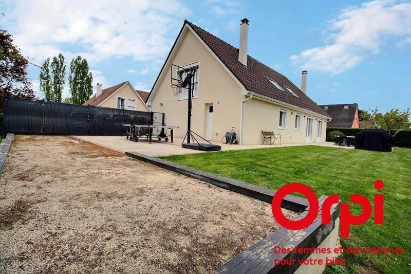 Maison - 189 m² - 6 pièces