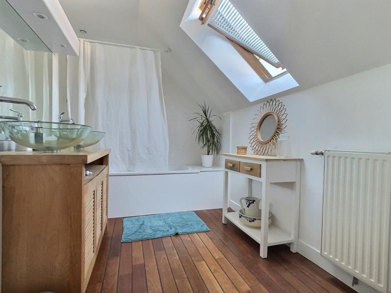 Maison - 150 m² - 7 pièces