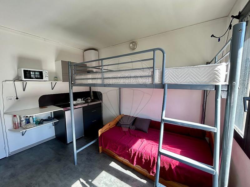 Studio - 16 m² - 1 pièce