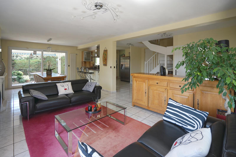 Maison - 190 m² - 7 pièces