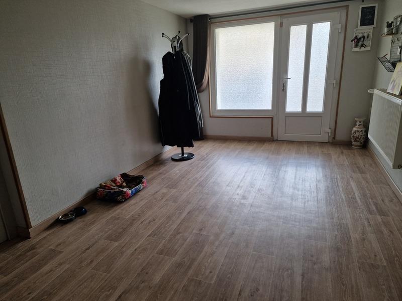 Maison - 180 m² - 8 pièces