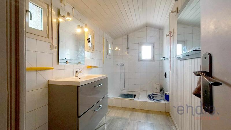 Maison - 164 m² - 7 pièces