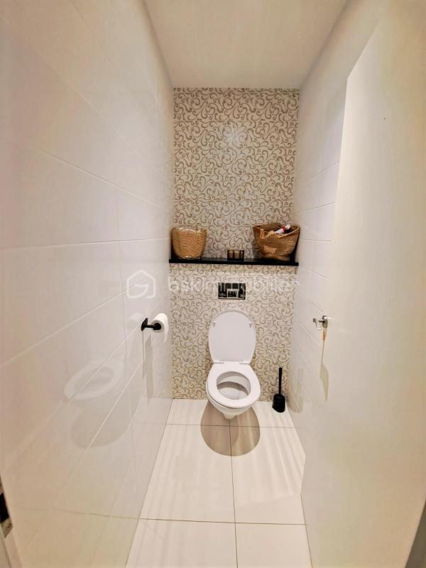 Appartement - 95 m² - 6 pièces