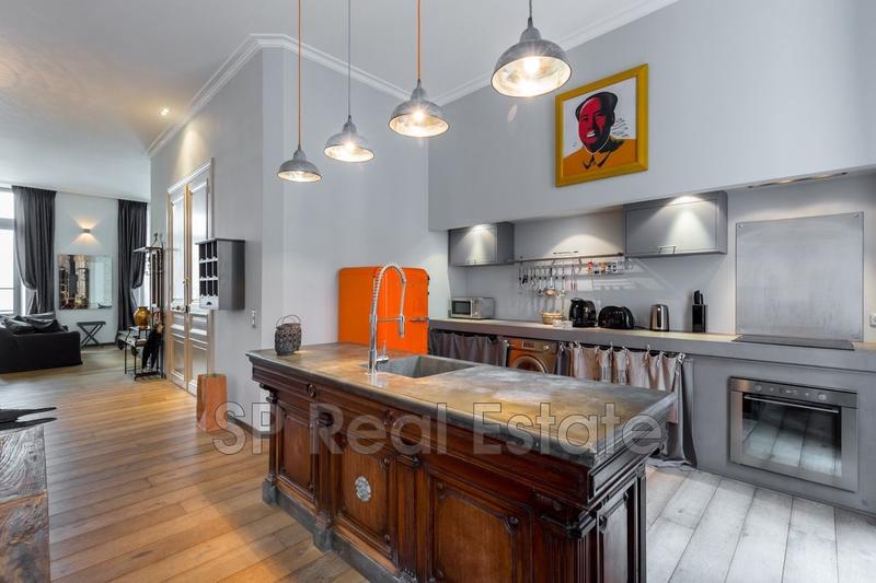 Appartement - 152 m² - 5 pièces