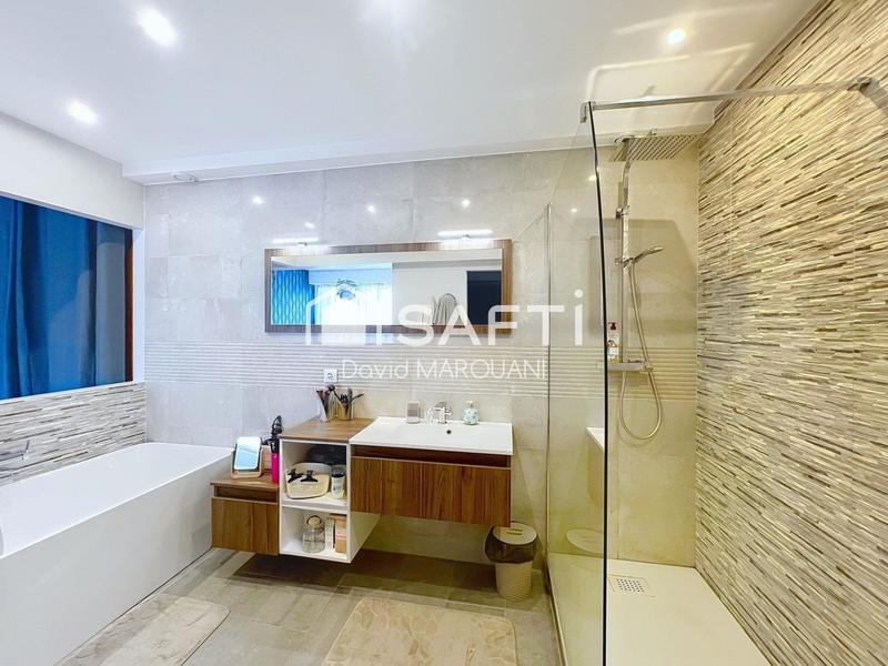 Maison - 155 m² - 6 pièces