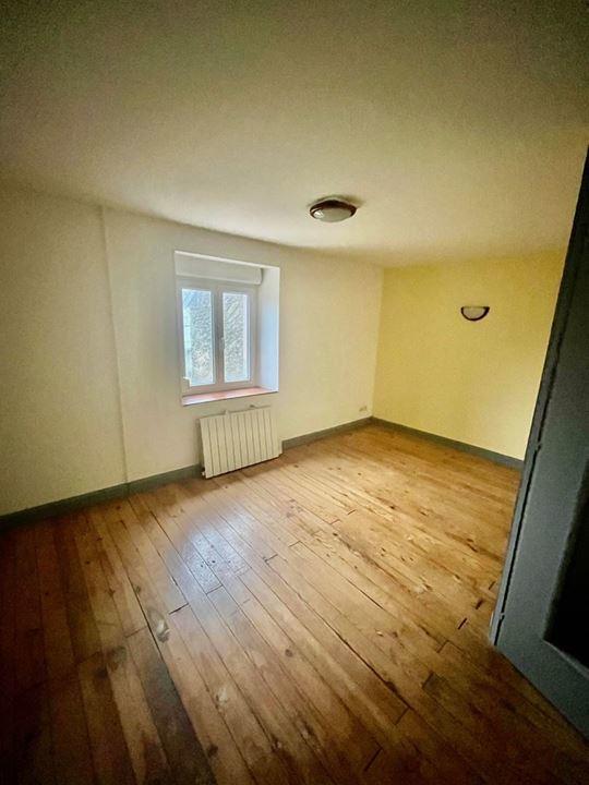 Appartement - 100 m² - 4 pièces