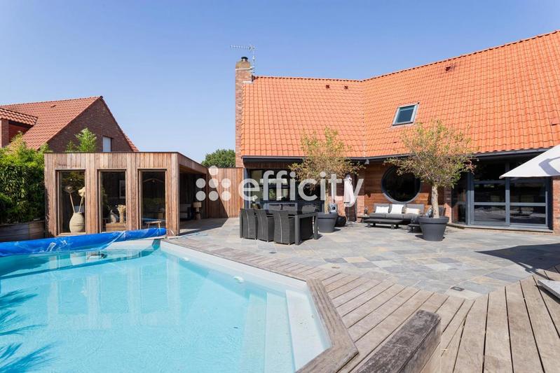 Maison - 315 m² - 8 pièces